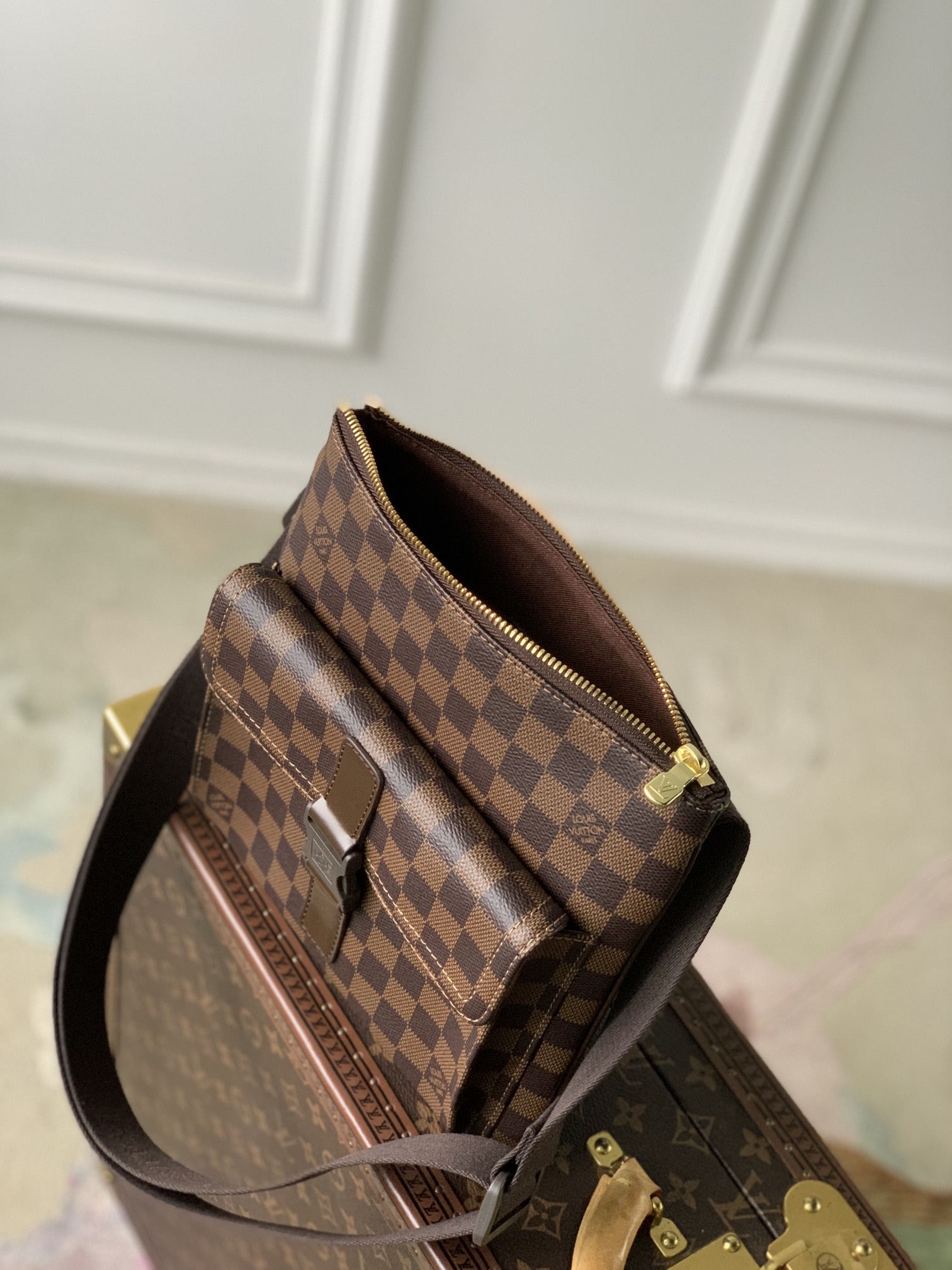 Mens LV Satchel bags